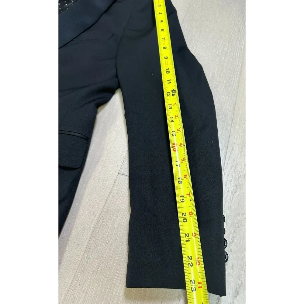 Bonobos button place seperate
